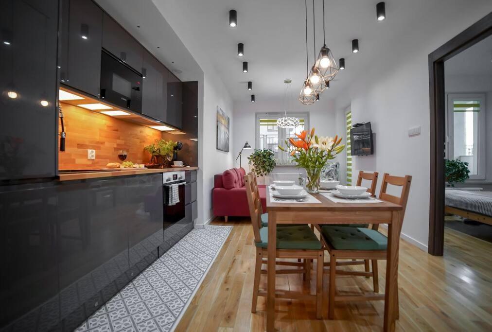 Apartament Nowoczesny Dwupokojowy Bridget Z Parkingiem *